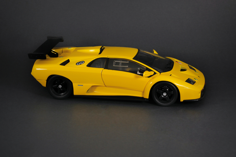 Illustration for article titled Lamborghini Diablo GTR in 1:18 scale by Hot Wheels